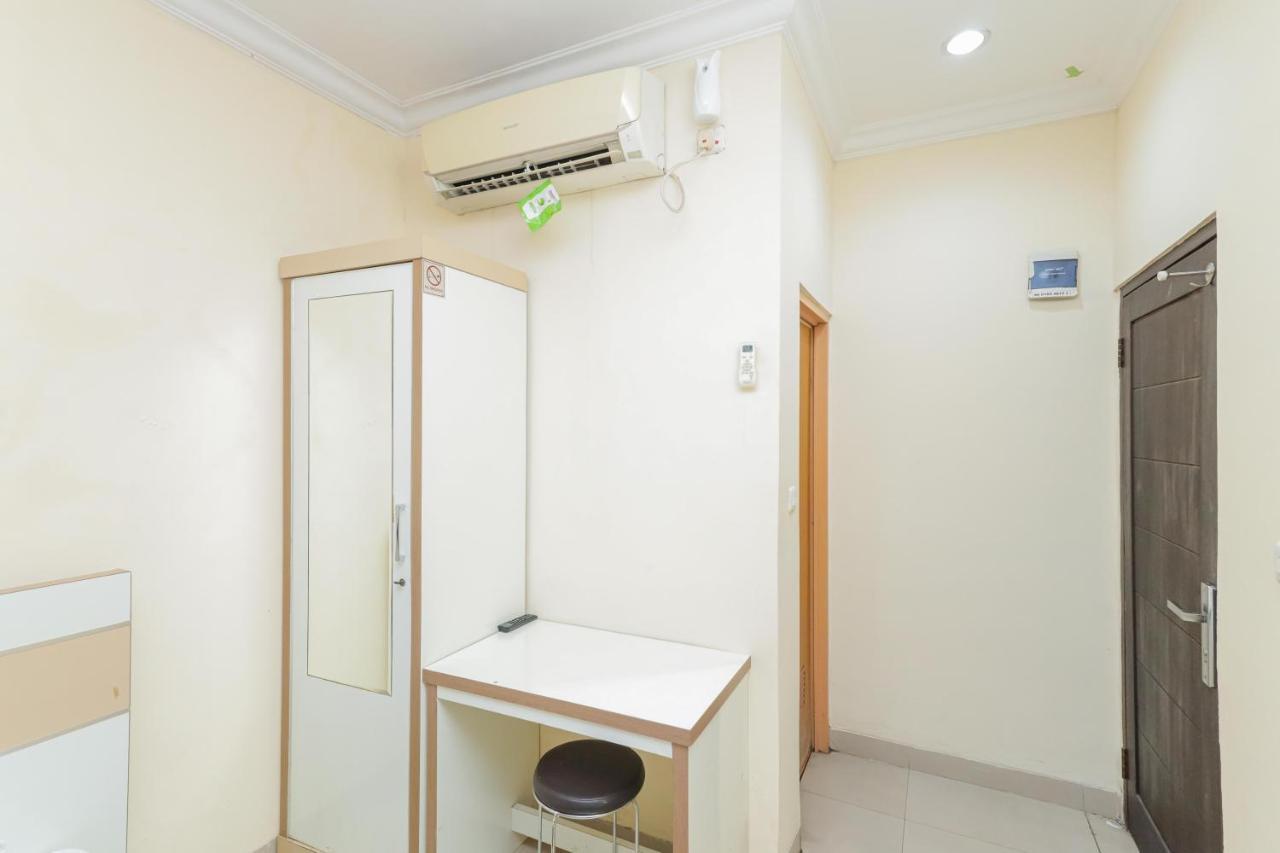 فندق Reddoorz Syariah Near Stasiun Karet جاكرتا المظهر الخارجي الصورة